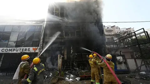 Fatal building blaze in Lucknow kills 15, investigation ordered