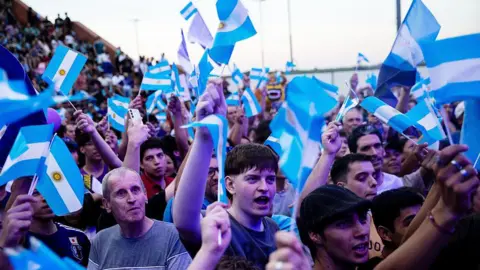 Is Argentina's Economic Bailout by the US Beneficial or Risky?