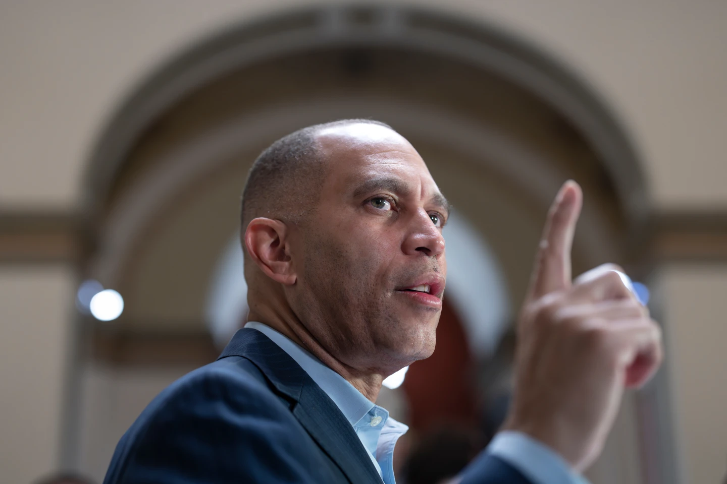 Man Arrested for Threatening House Minority Leader Jeffries After Receiving Trump Pardon