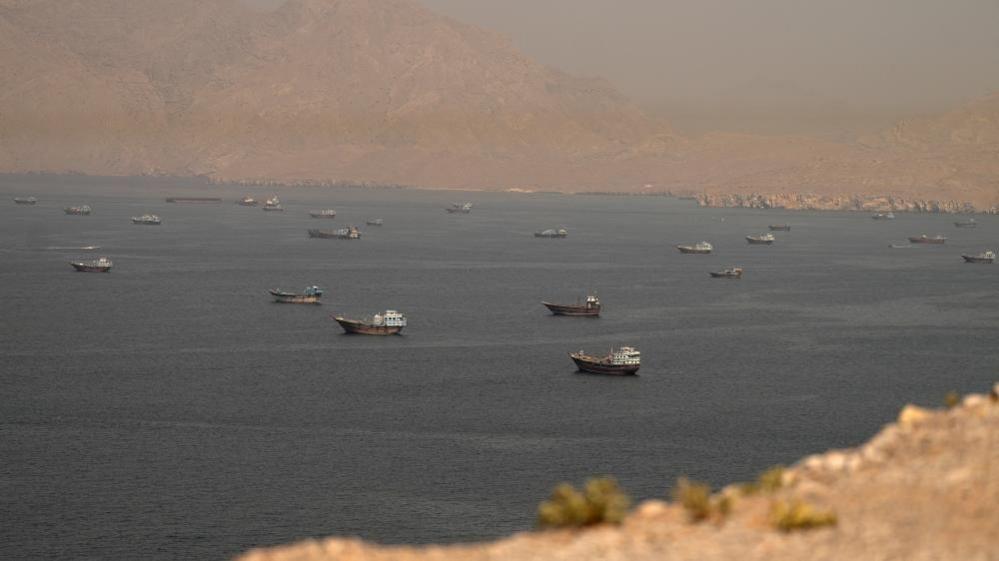 UN to Evacuate 11,000 Sailors from Strait of Hormuz as US Urges No Tolls