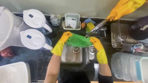 Shift camera on a worker’s cap