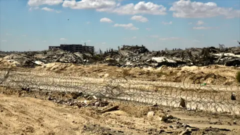 'We Are Not Leaving': Gazans Defiant Amid Israeli Evacuations