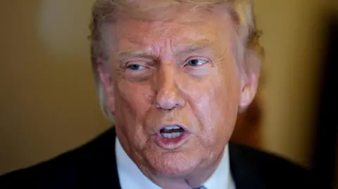 Trump Urges Urgency in Iran Negotiations as Peace Talks Stagnate
