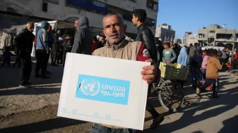 ICJ to Deliver Opinion on Israel's Obligations to Palestinian Aid Efforts Amid Ongoing Tensions