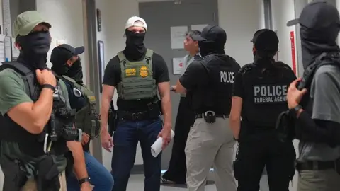 California Bans Mask-Wearing for Law Enforcement to Combat 'Secret Police'