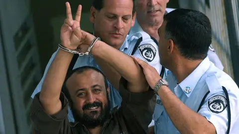 Hamas Demands Inclusion of Prominent Prisoners in Gaza Ceasefire Negotiations