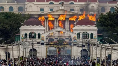 Nepal's Political Crisis: Calls for Reinstatement of Dissolved Parliament