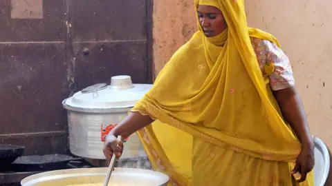 Sudan's Community Kitchens Face Imminent Collapse Amid Civil War