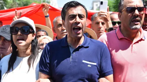 Tunisian Court Sentences Opposition Leaders in Controversial Trial