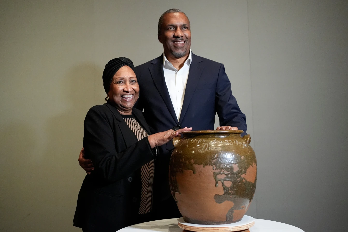 Restitution of Artworks: A Healing Journey for Descendants of Enslaved Potter David Drake