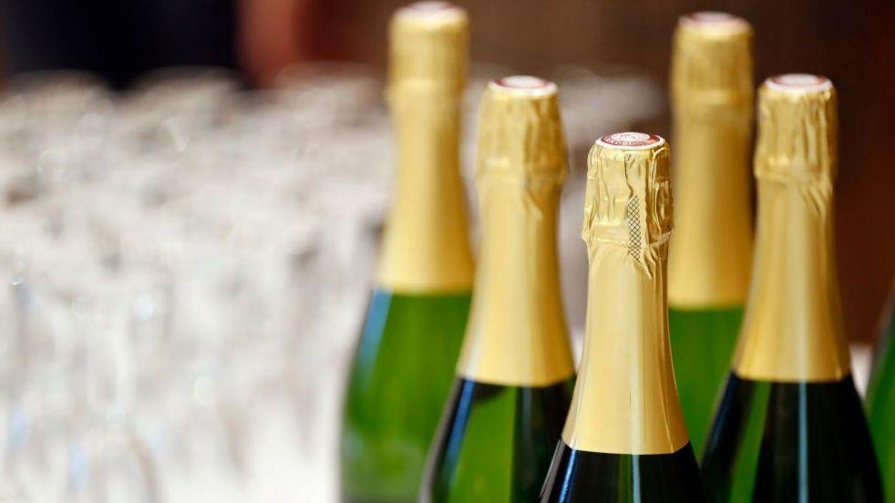 Heatwave‑Triggered Champagne Shift: France Temporarily Raises Alcohol Limits