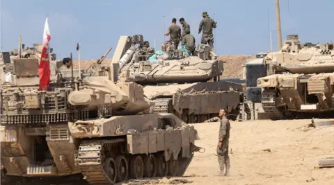 Intensifying Offensive: Israeli Tanks Enter Densely Populated Gaza City