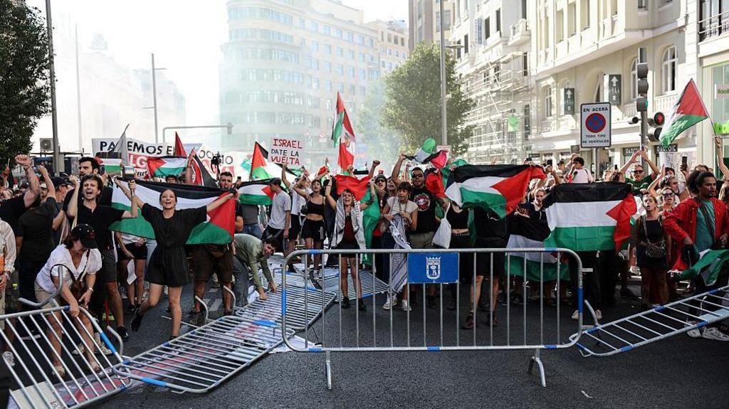 Vuelta a España Final Stage Abandoned Amid Pro-Palestinian Protests