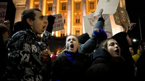 Bulgarian Government Abandons Budget Proposal Amid Protests