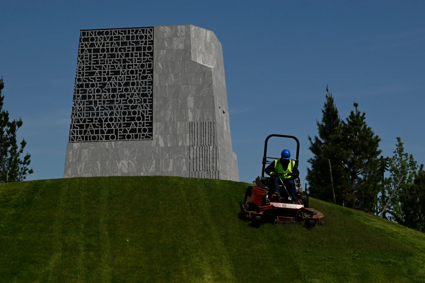 Chicago Divides Over Obama Presidential Center Design