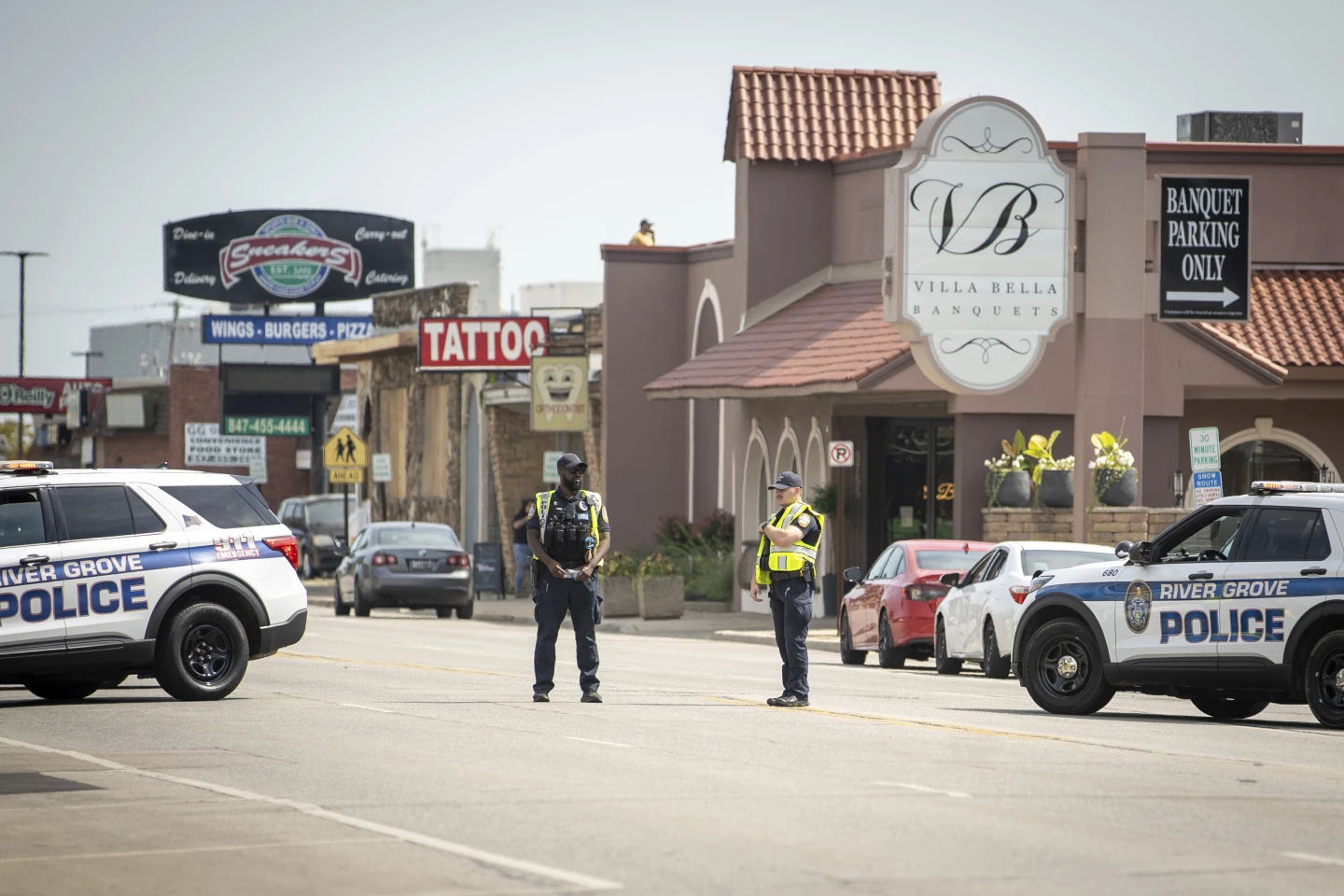 Tensions Rise in Chicago Amid Controversial ICE Operations