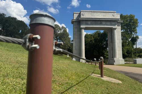 Nonprofits Step Up to Support National Parks During Government Shutdown