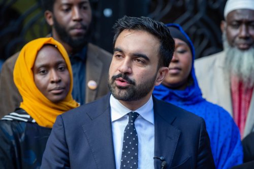 Electoral Tensions: New York's Jewish Community Divided Over Potential Muslim Mayor