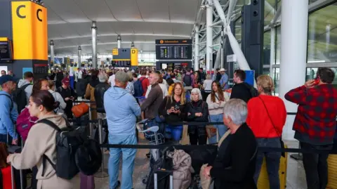 Heathrow Airport Suffer Delays Following Cyber-Attack