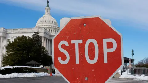 Impasse Continues as US Government Shutdown Enters Third Day