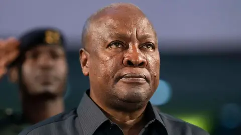 Ghana Takes in West African Deportees from the US Amid Bilateral Agreement