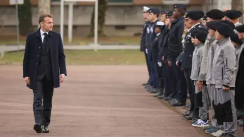 France Reinstates Limited Military Service Amid Security Concerns
