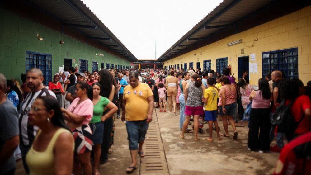 Brazil’s Election Countdown: Lula and Bolsonaro Loom Equally Close as Vote Counting Begins