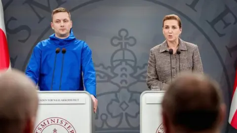 Greenland Chooses Denmark Over US in Sovereignty Standoff