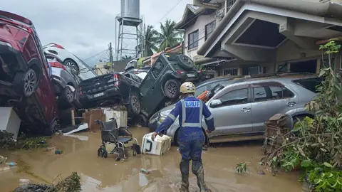 Devastation Strikes the Philippines as Typhoon Kalmaegi Claims Lives and Displaces Thousands