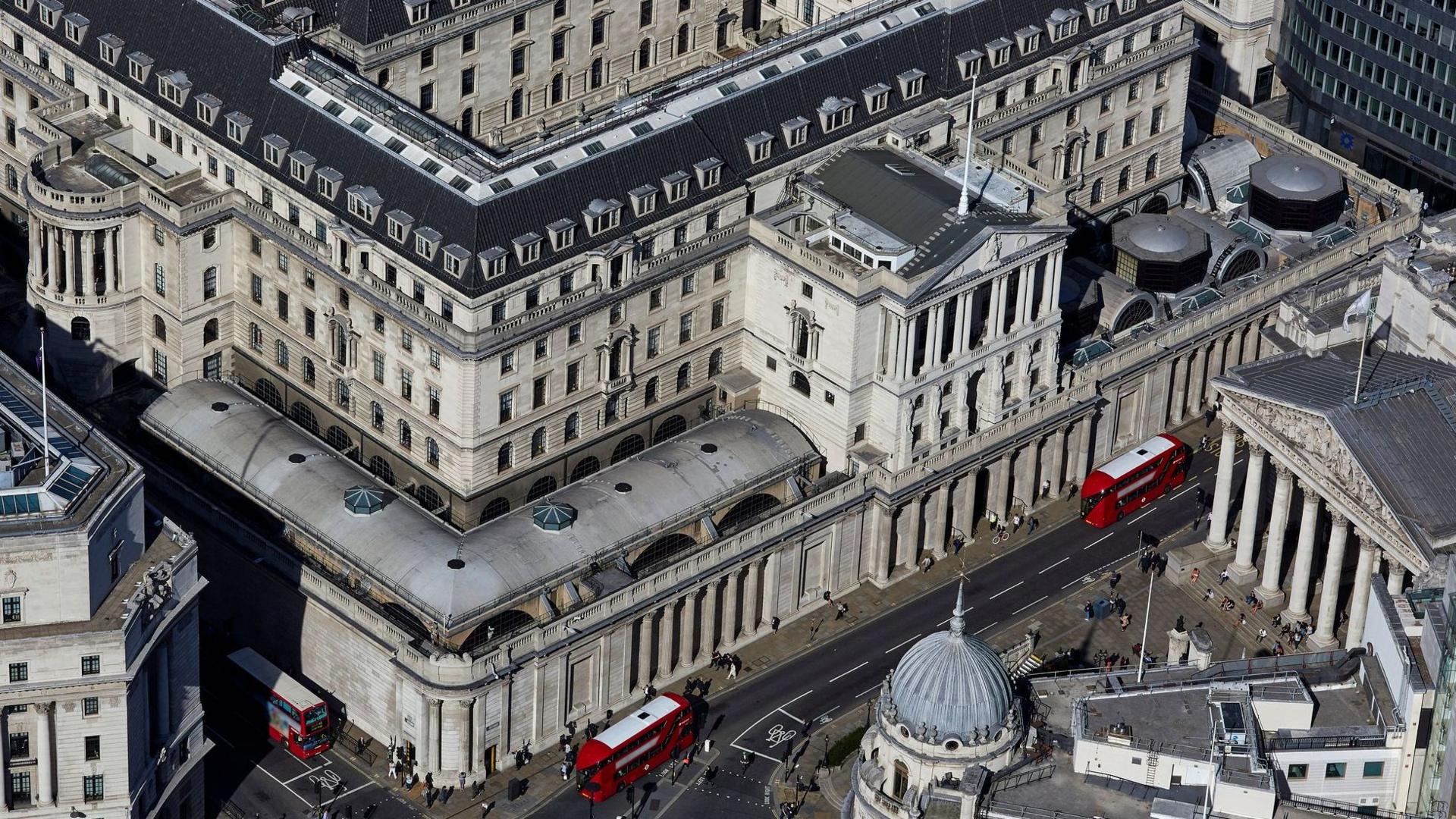 Dutch Central Bank Moves 86 Tonnes of Gold to London Amid Geopolitical Tension