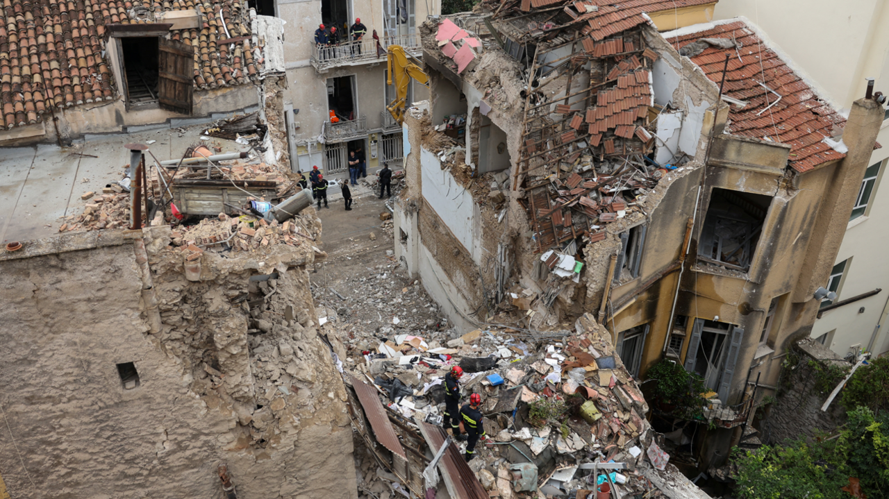 Six Fatalities in Athens Building Explosion Near the Acropolis