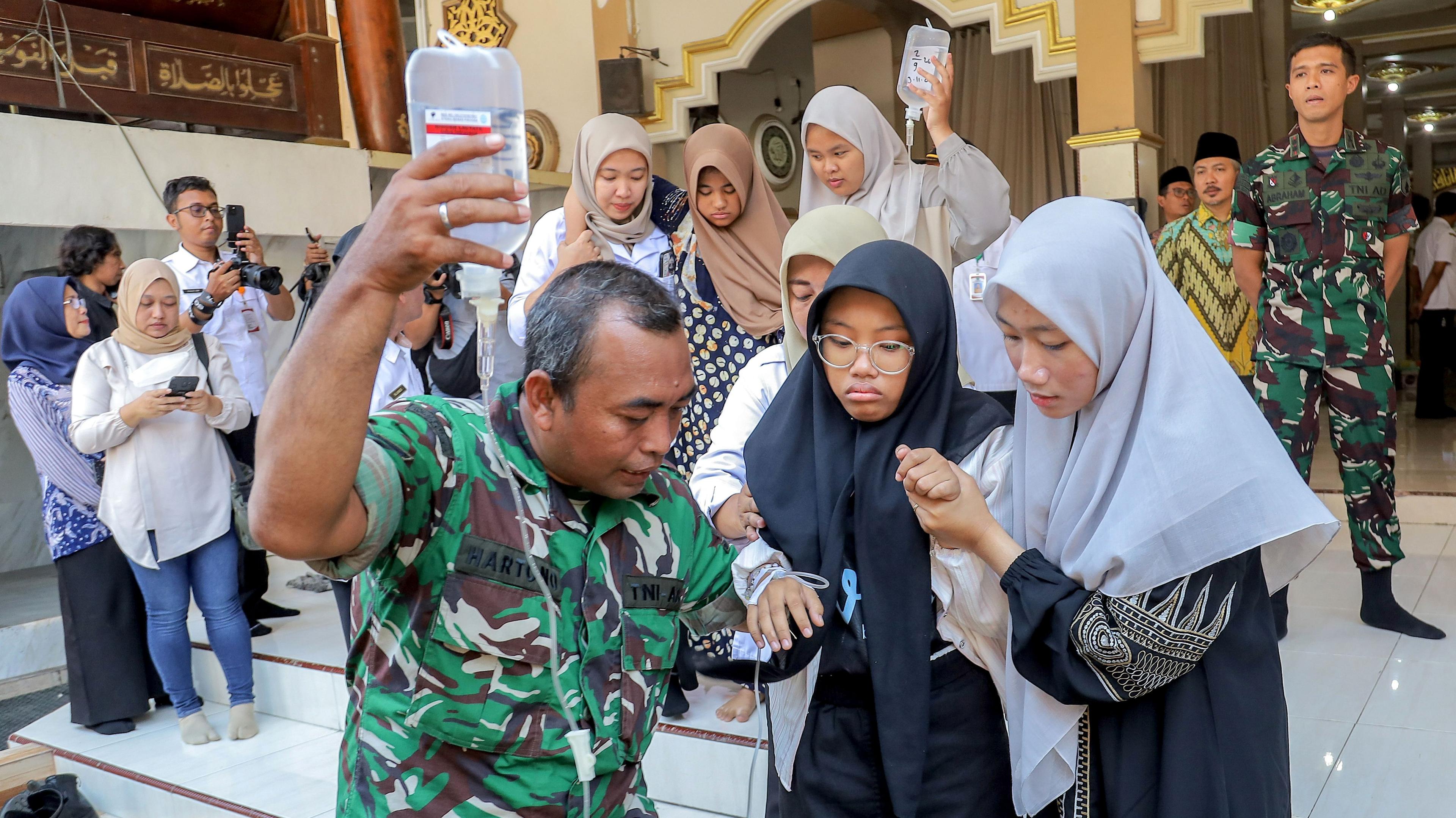 Indonesia’s Free School Meal Scheme Faces Over 2,000 Food‑Poisoning Cases