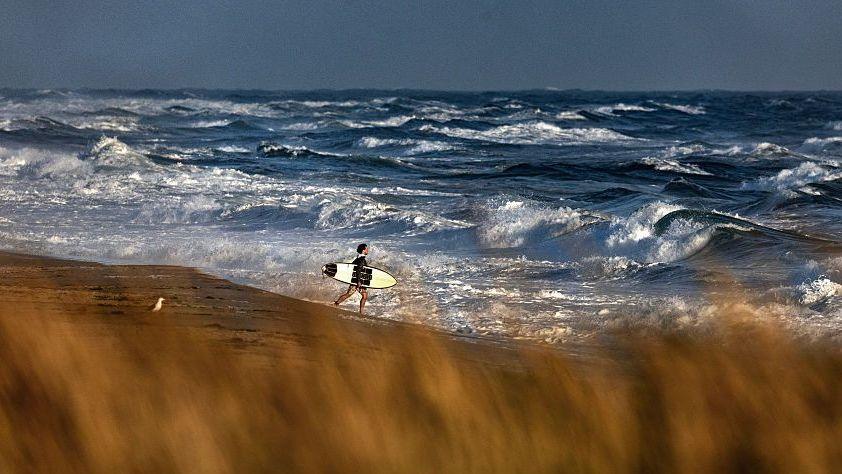 Medical flight vanished near Nantucket; search for six aboard continues
