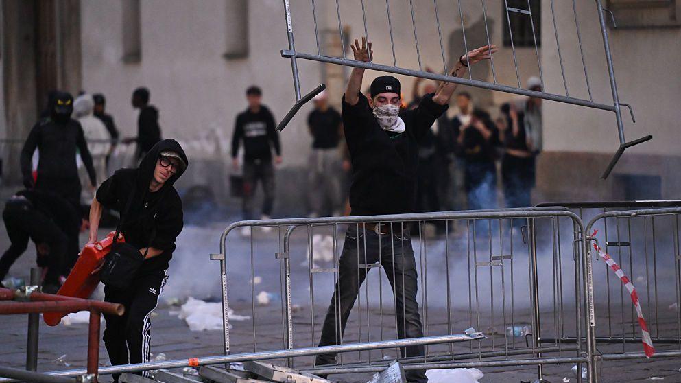 Protesters in Milan