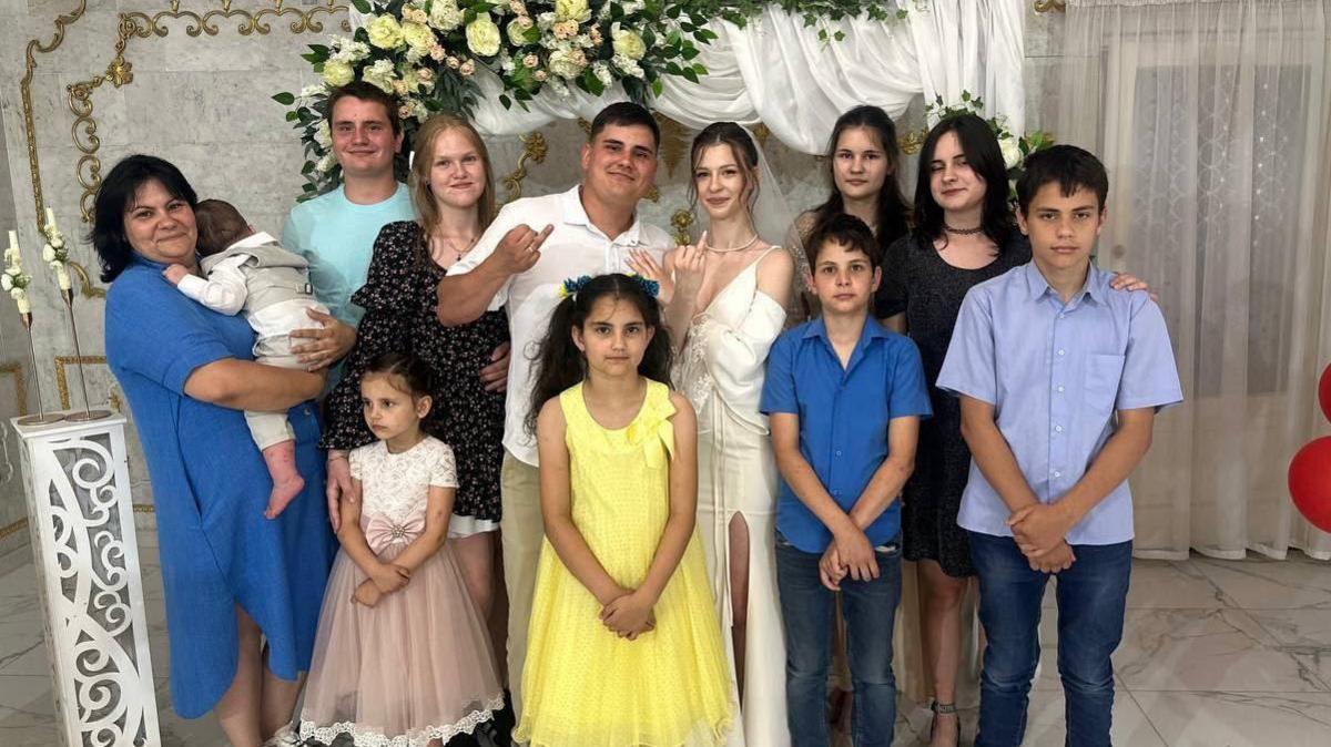 Five Family Members Hail Victim of Russian Missile Strike, Zelensky Declares Tragic Loss