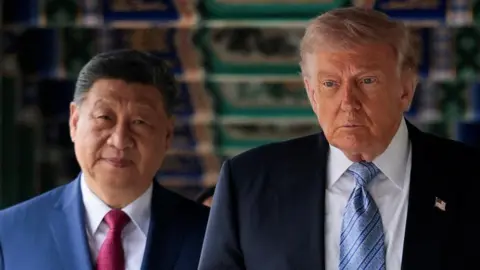 Trump Issues Warning to Taiwan Amidst Tensions with China