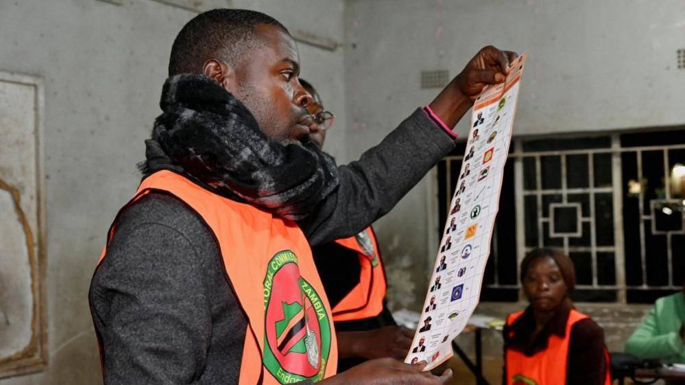 Zambia Suspends Vote Counting Over Alleged Attacks on Polling Staff