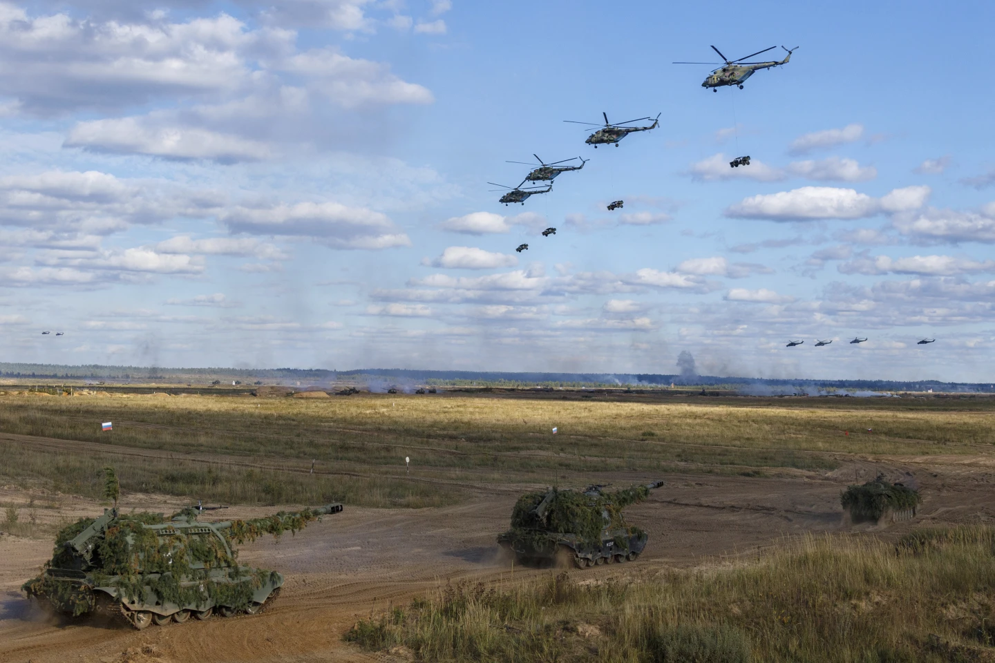 Escalating Tensions in Eastern Europe: Belarus and Russia Conduct Joint Military Drills